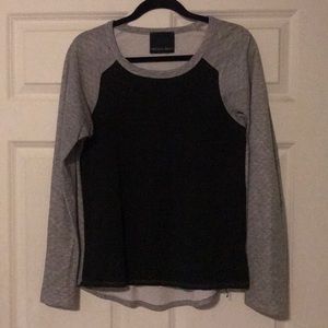 Long sleeve, lace detail top